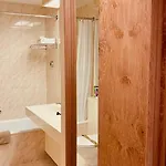 G&p Housing Mit Kueche & Balkon & Highspeed Internet- Comfort Apartman *