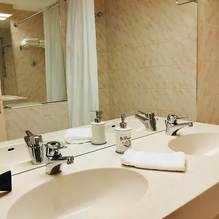 G&p Housing Mit Kueche & Balkon & Highspeed Internet- Comfort * Altensteig