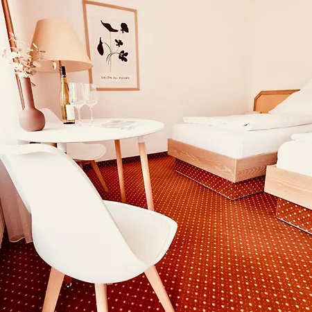 Daire G&p Housing Mit Kueche & Balkon & Highspeed Internet- Comfort Altensteig